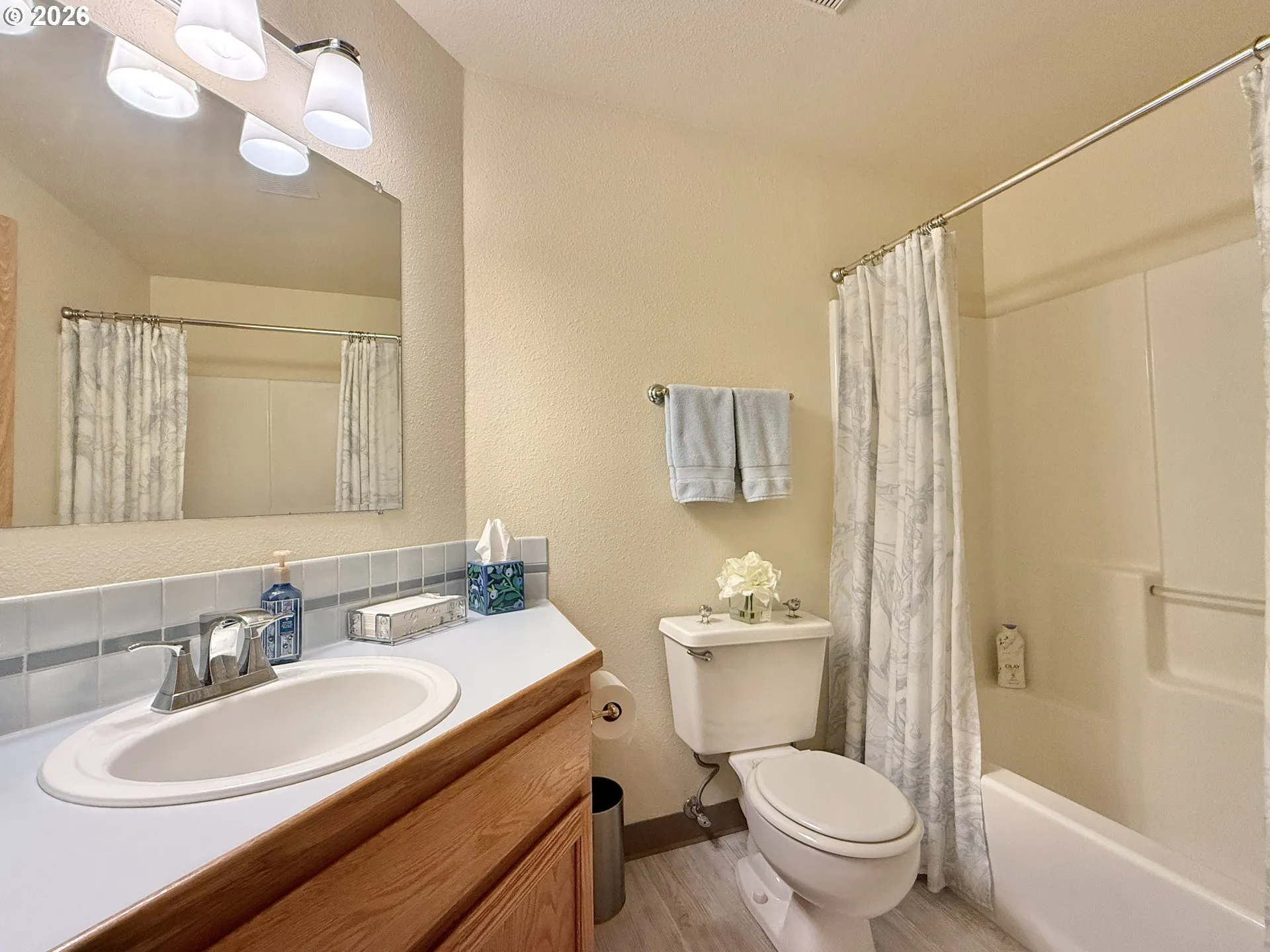 Bathroom-Hall