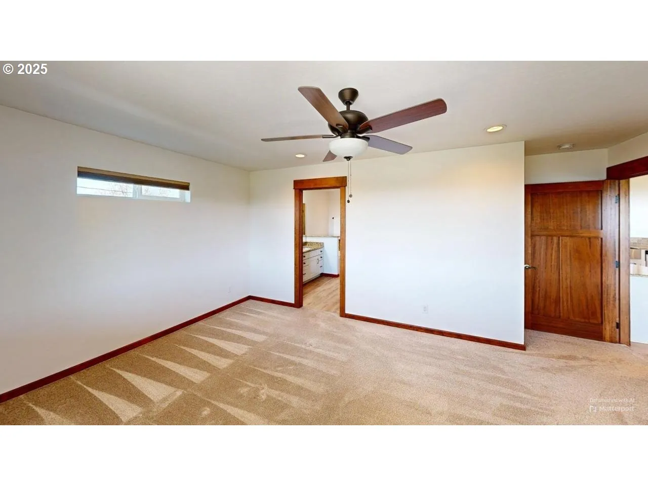 Bedroom, Primary