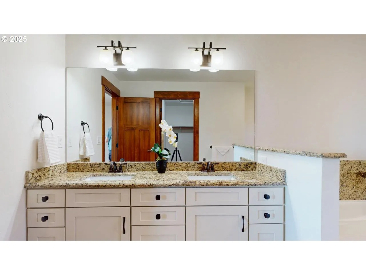 Bathroom, Attached-Double Sinks