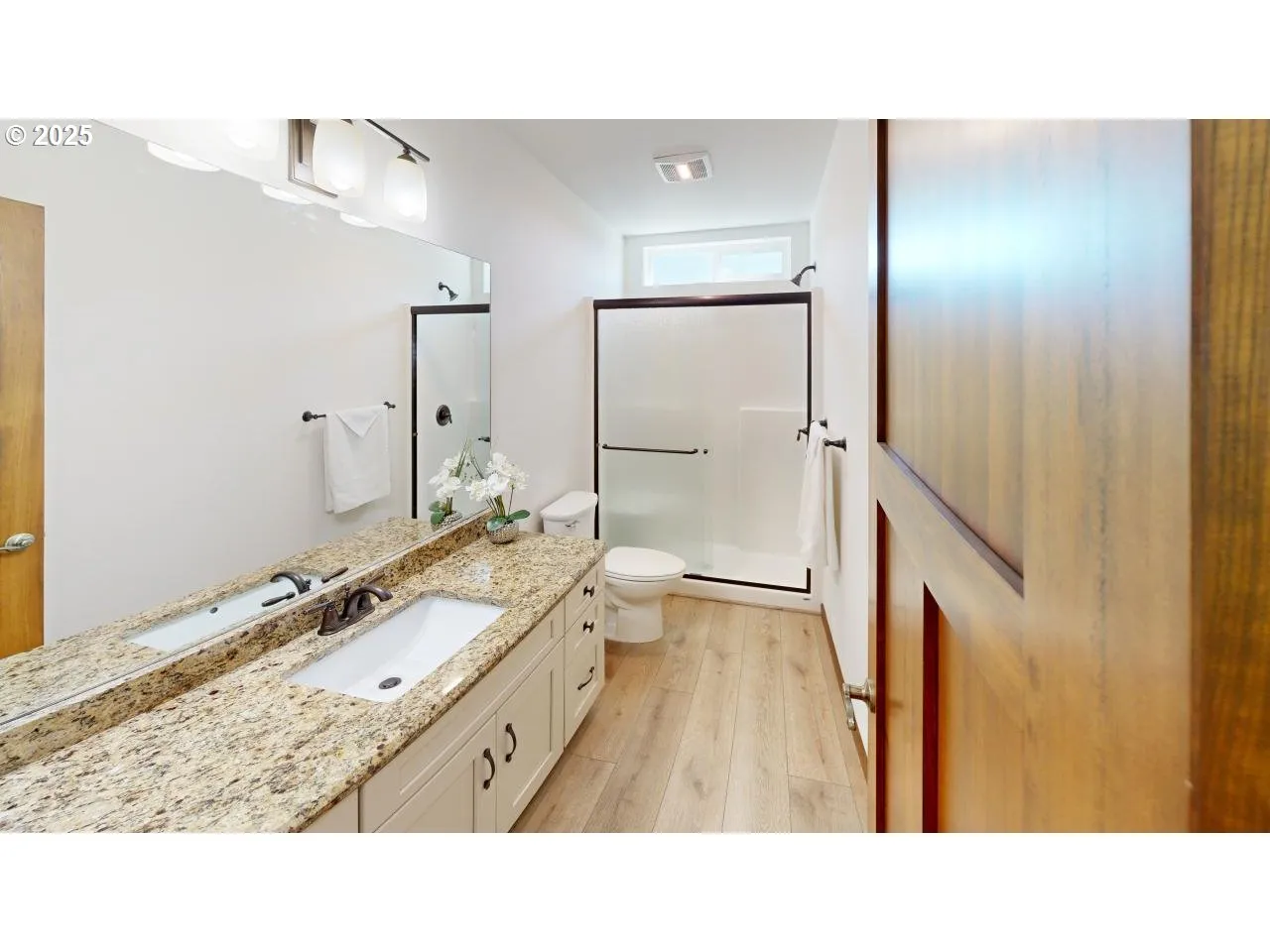 Bathroom-Walk in Shower