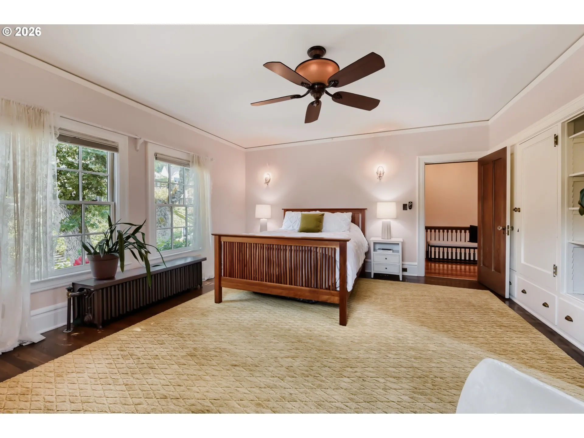 Primary Bedroom-Upper