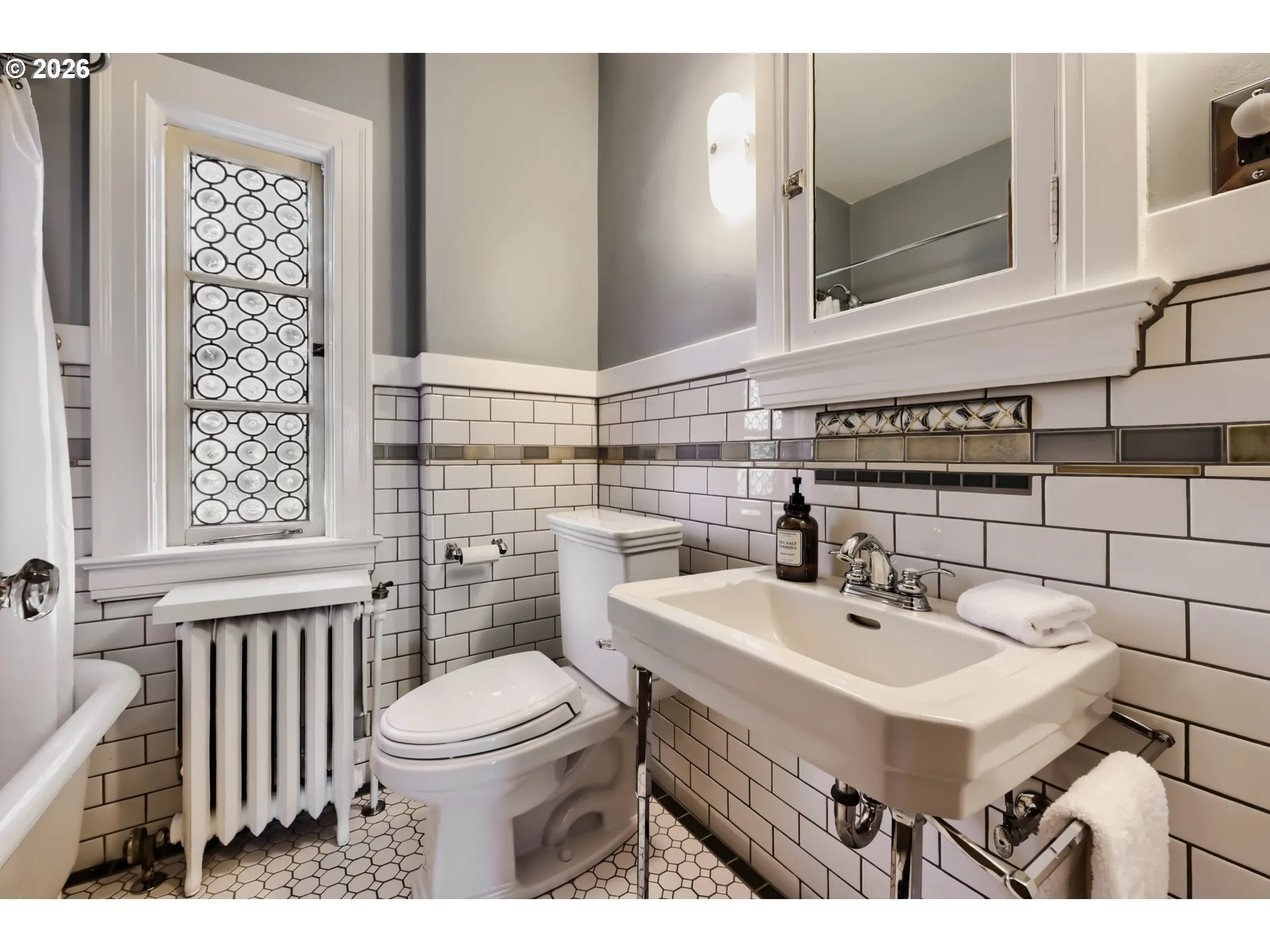 Bathroom-Upper