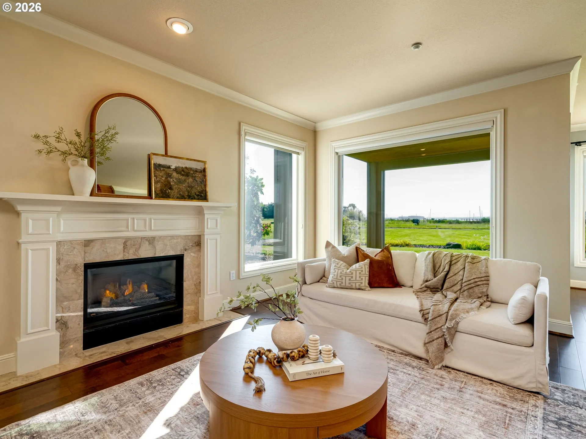 Living Room-Fireplace