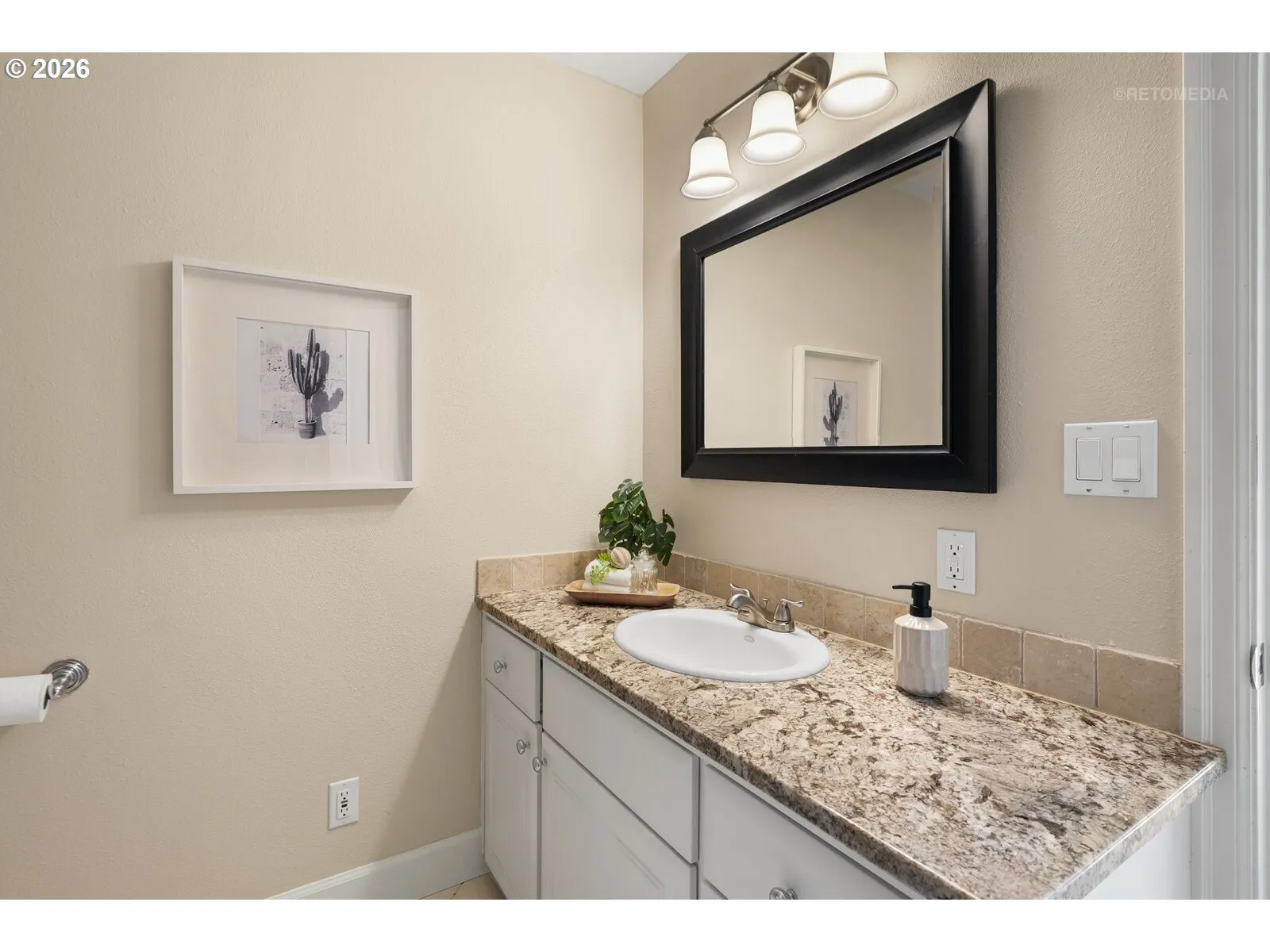 Primary Bedroom-Attached Bathroom