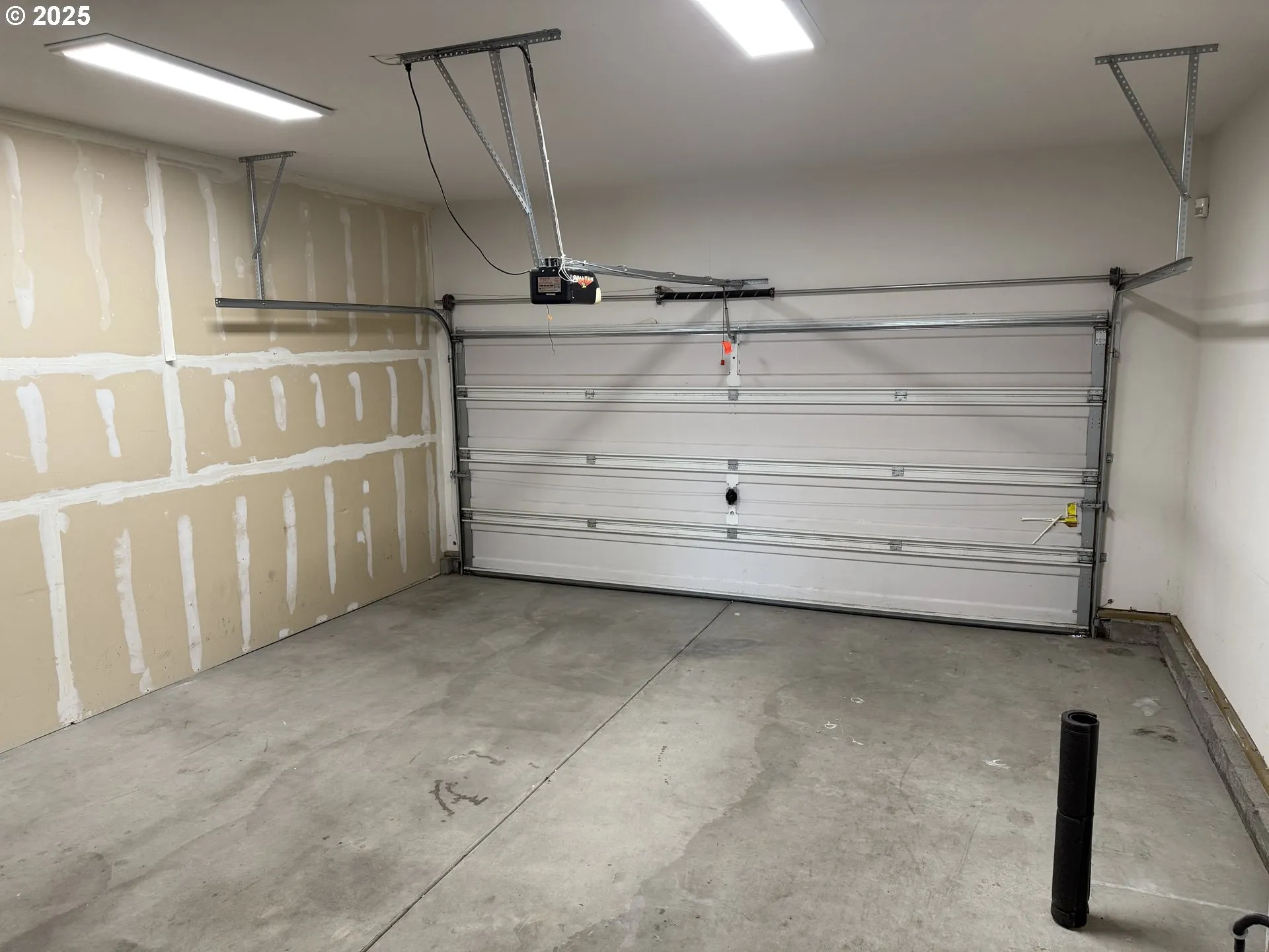 Garage-# 1