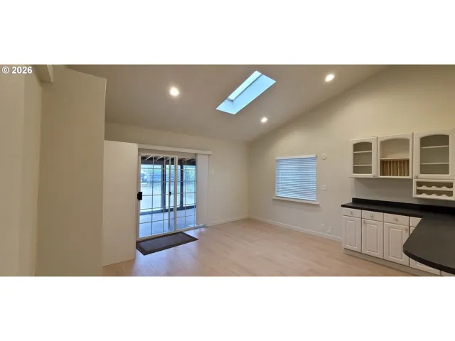 Kitchen/Nook-Eating Area