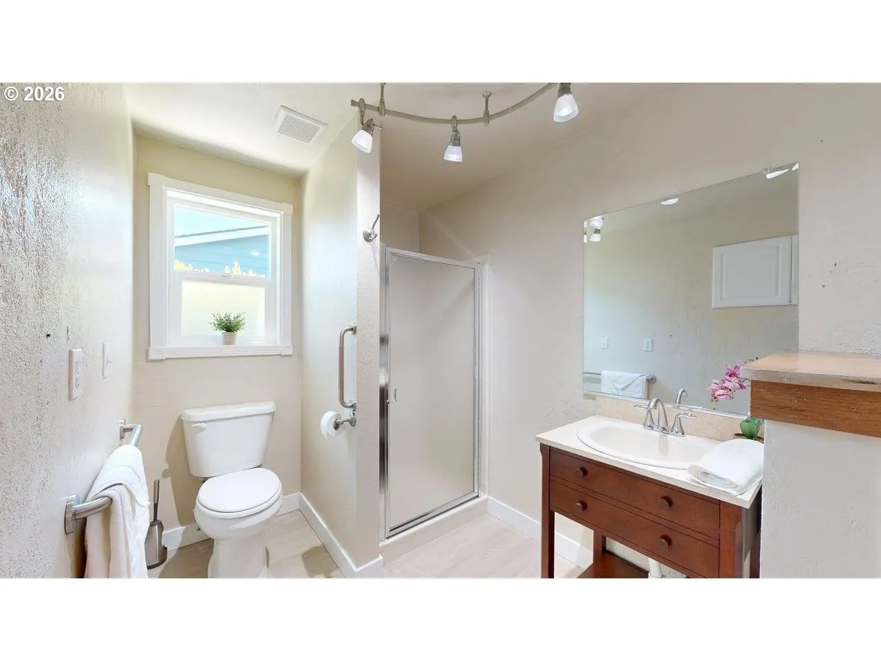 Bathroom-Hall