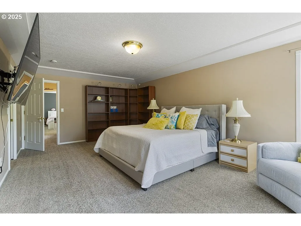 Owner's Suite Bedroom-Second Primary