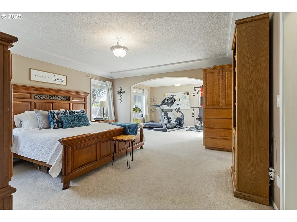 Owner's Suite Bedroom-Main