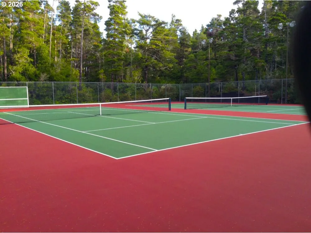 Community Tennis