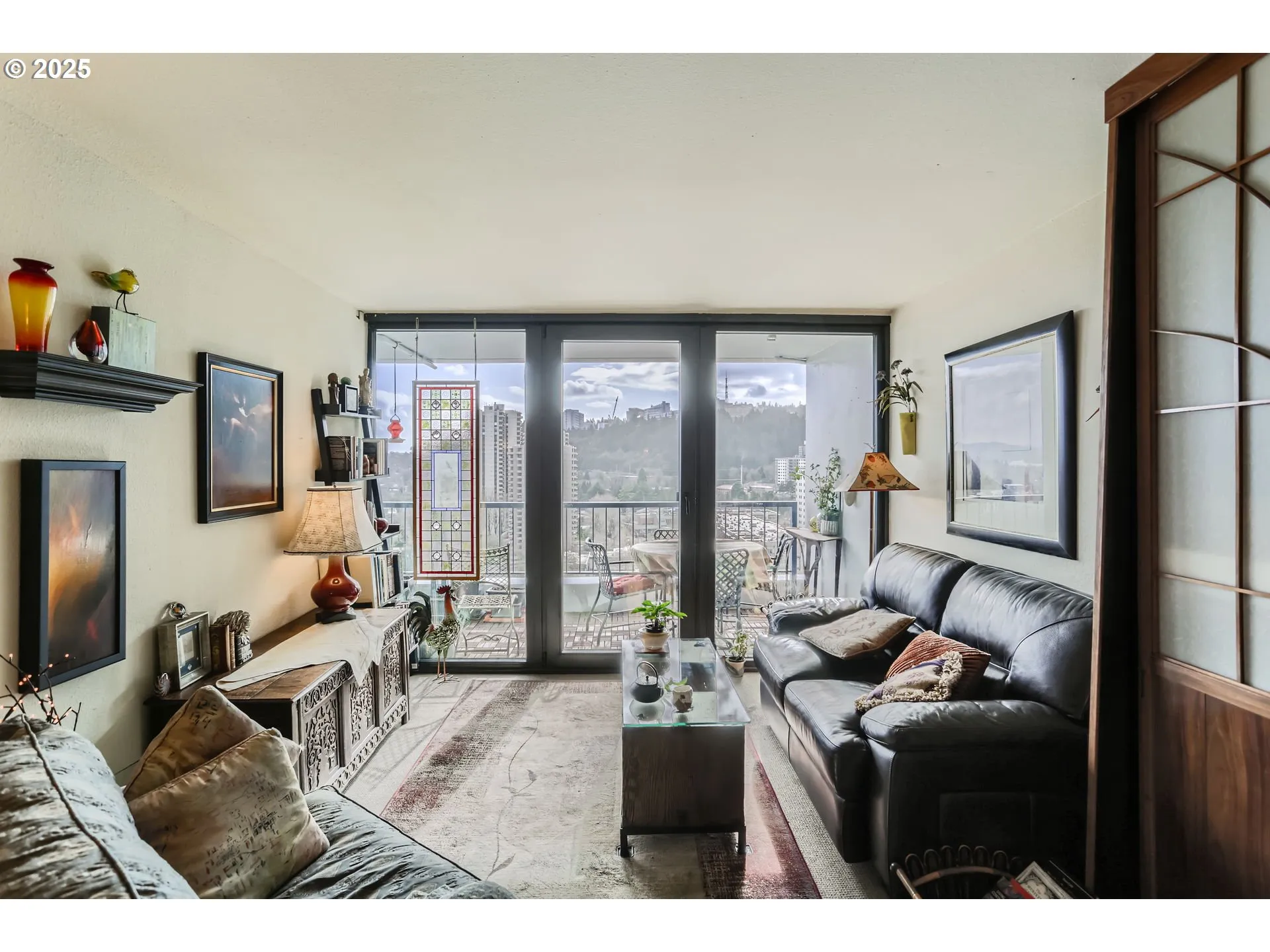 Living Room-Wide Angle/Fisheye