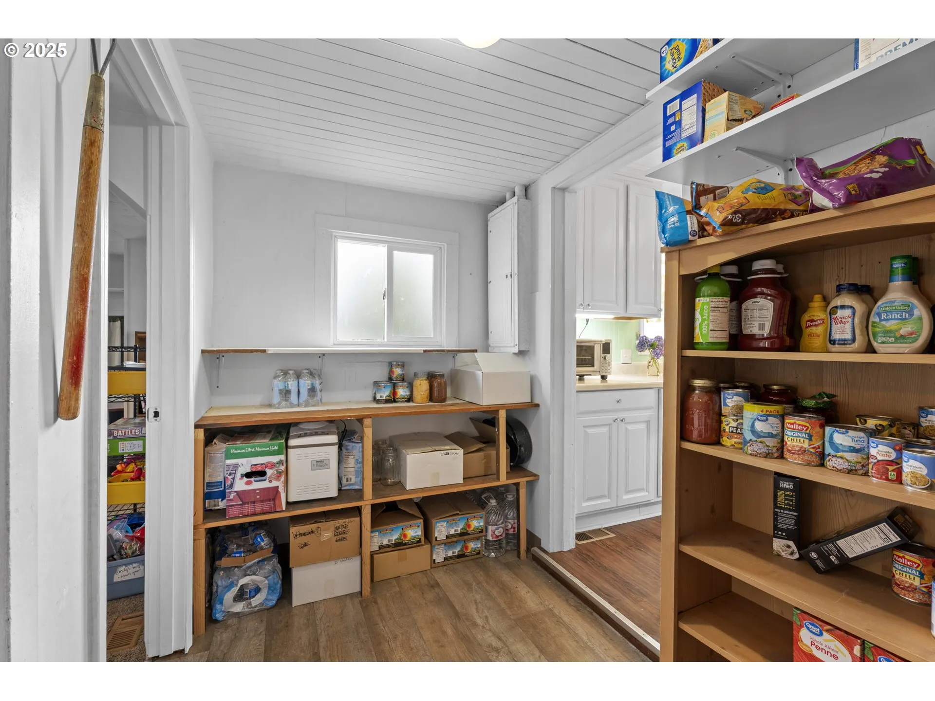 Pantry-Main