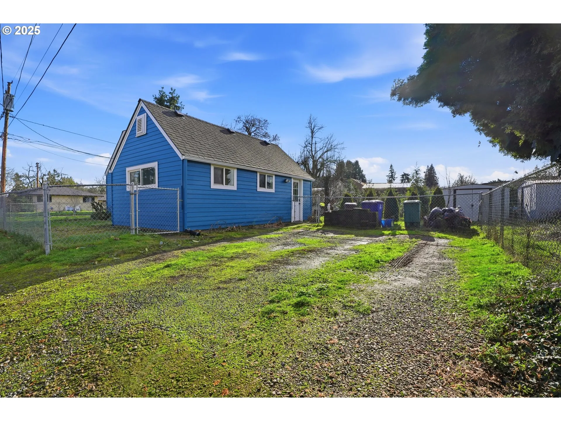Yard-Back