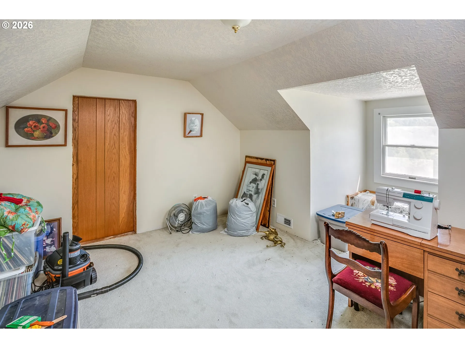 Bedroom-Upper