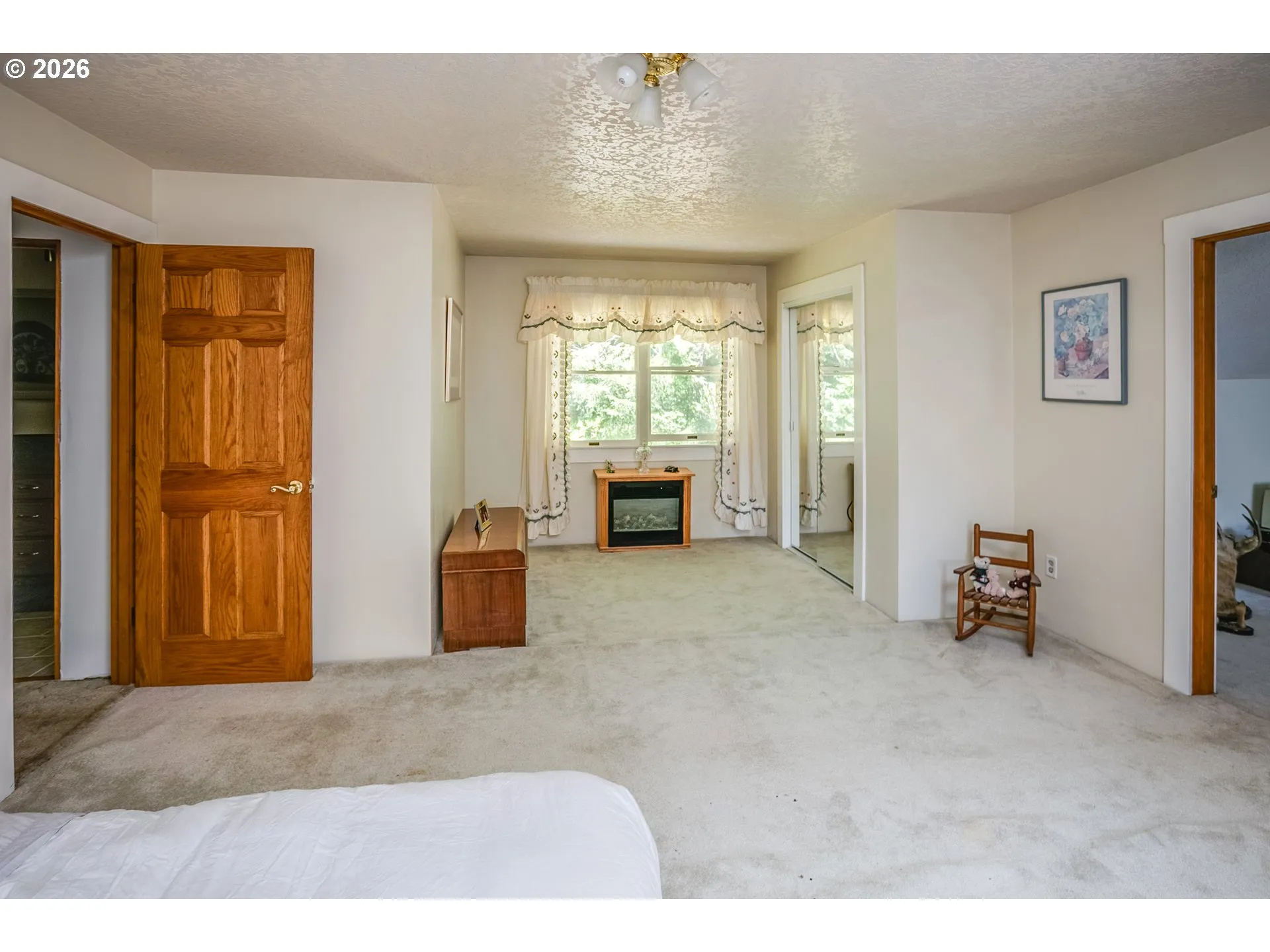 Bedroom-Upper
