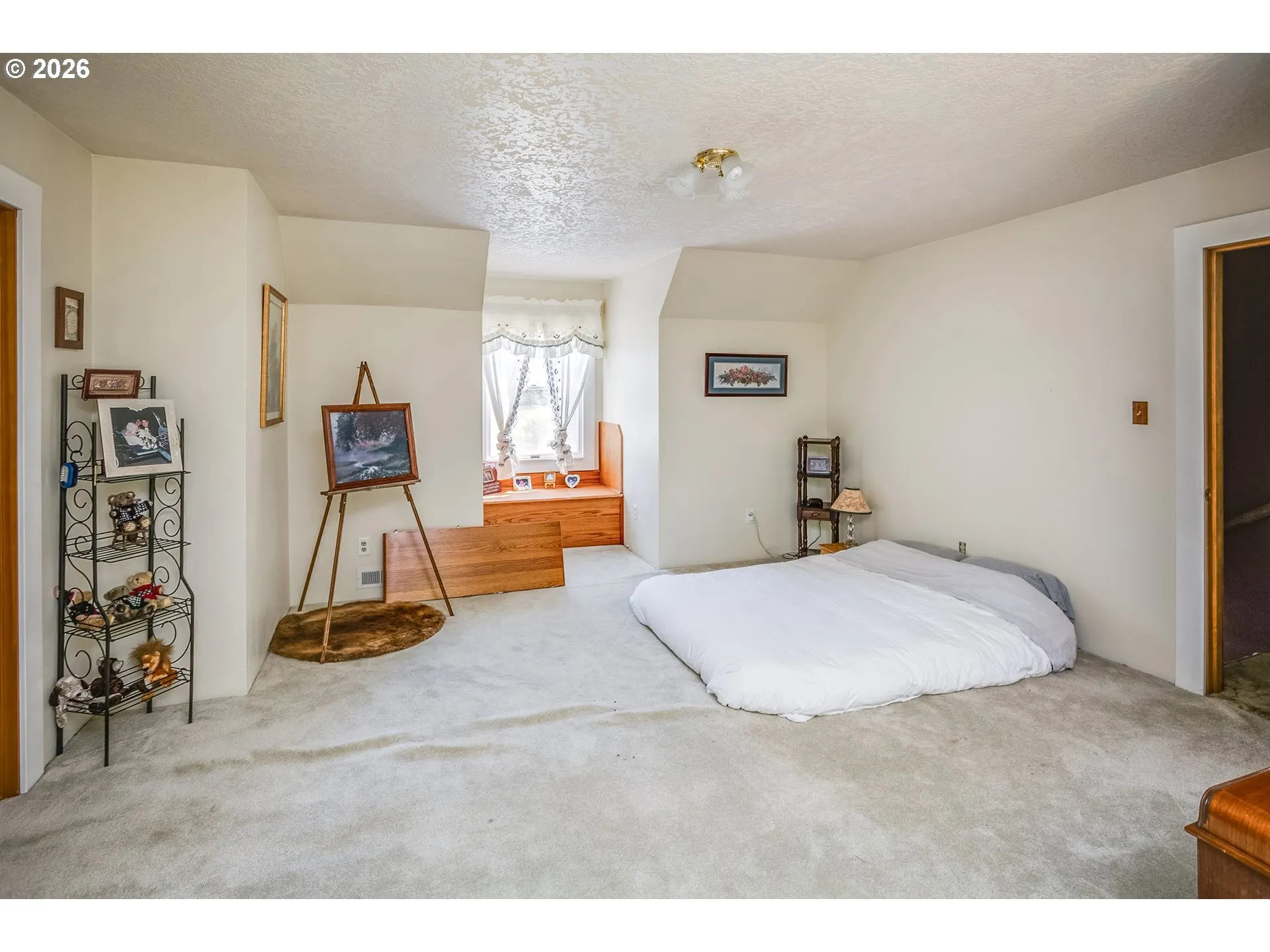 Bedroom-Upper