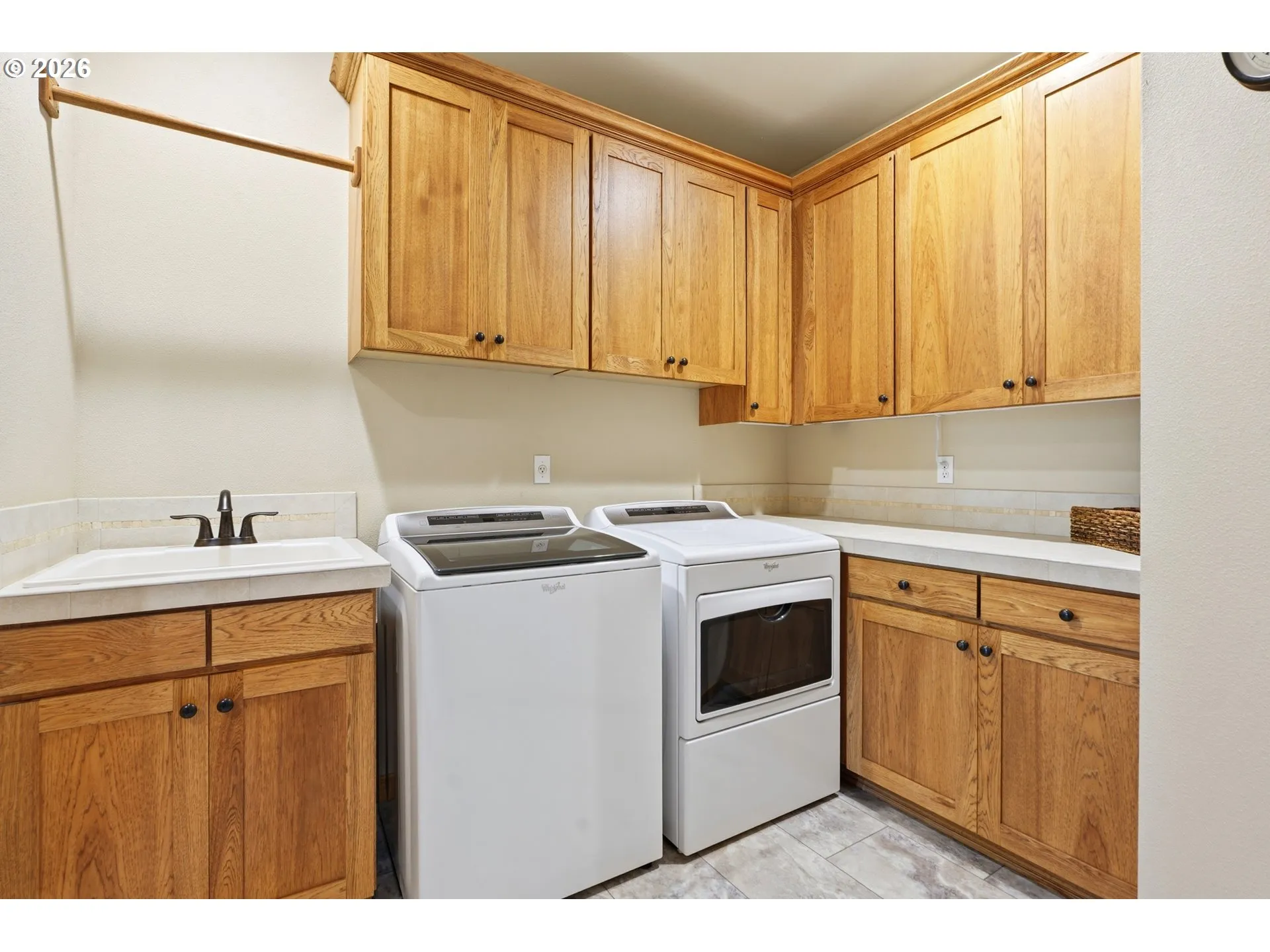Laundry-Upper