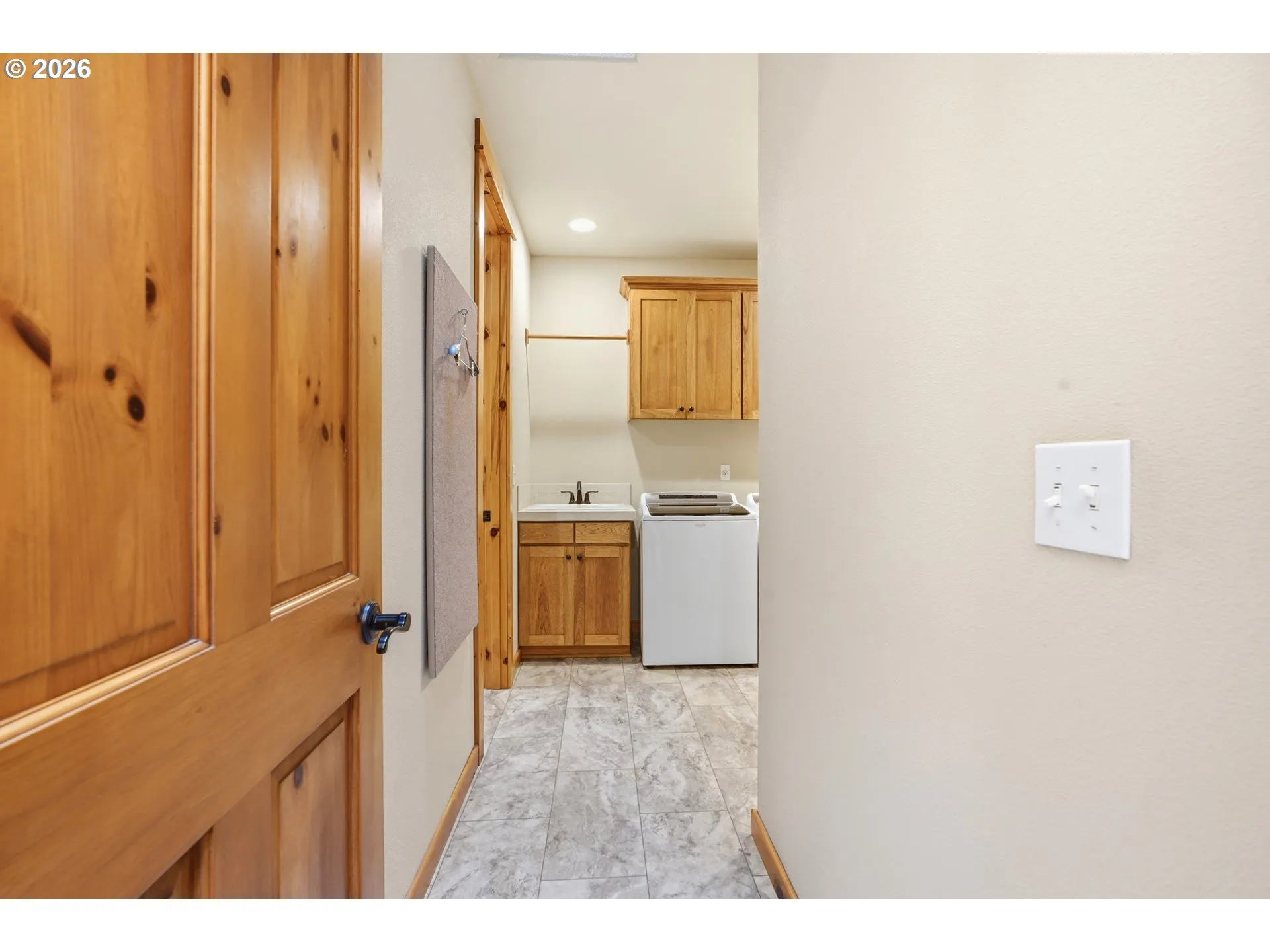 Laundry-Upper
