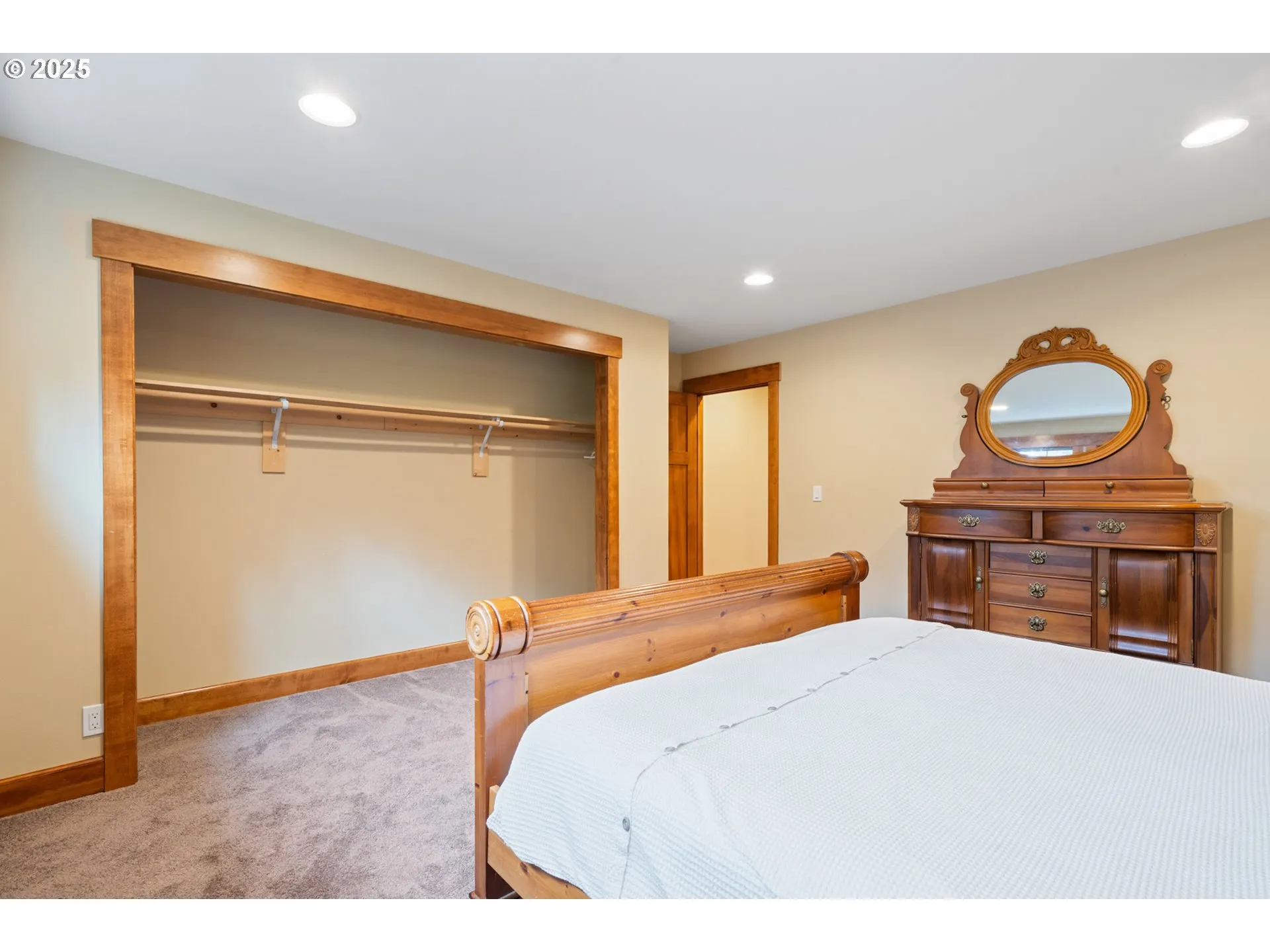 Bedroom-#2 Upper