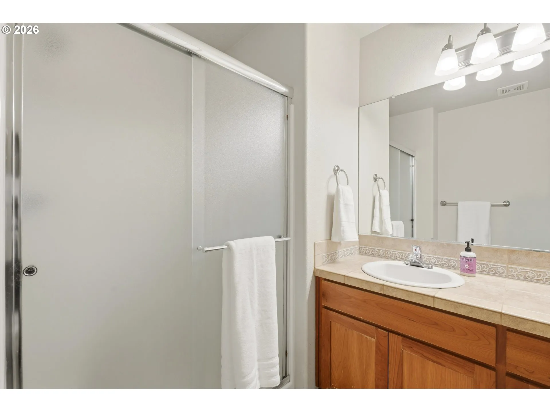 Bathroom, Attached-Upper