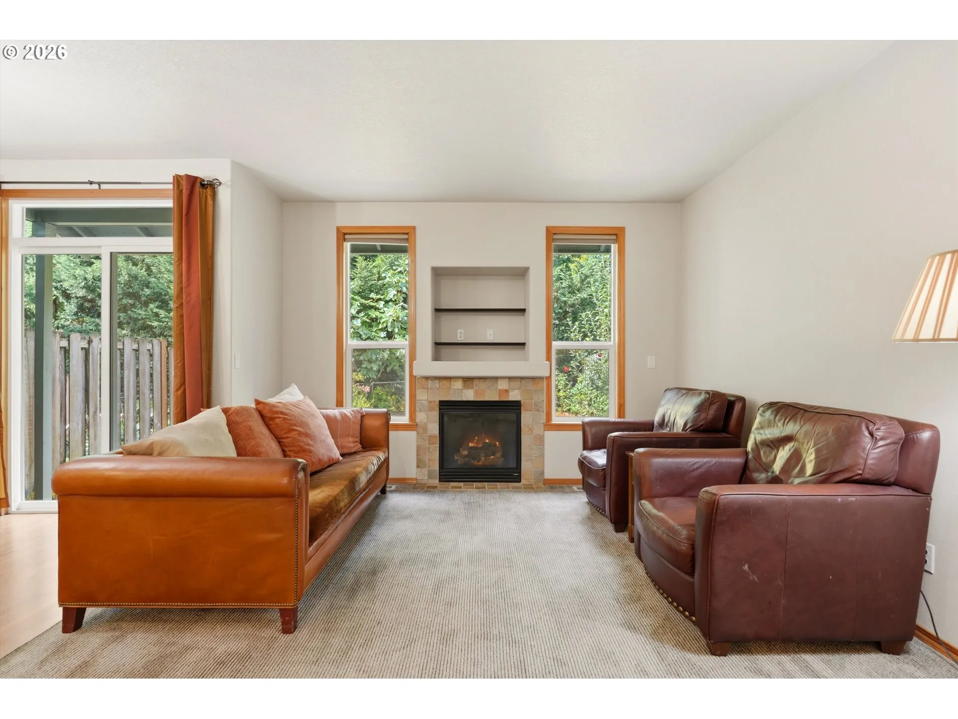 Living Room-Fireplace