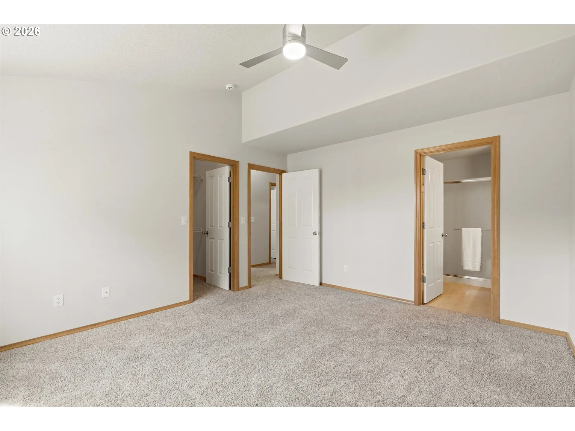 Bedroom, Primary-Upper