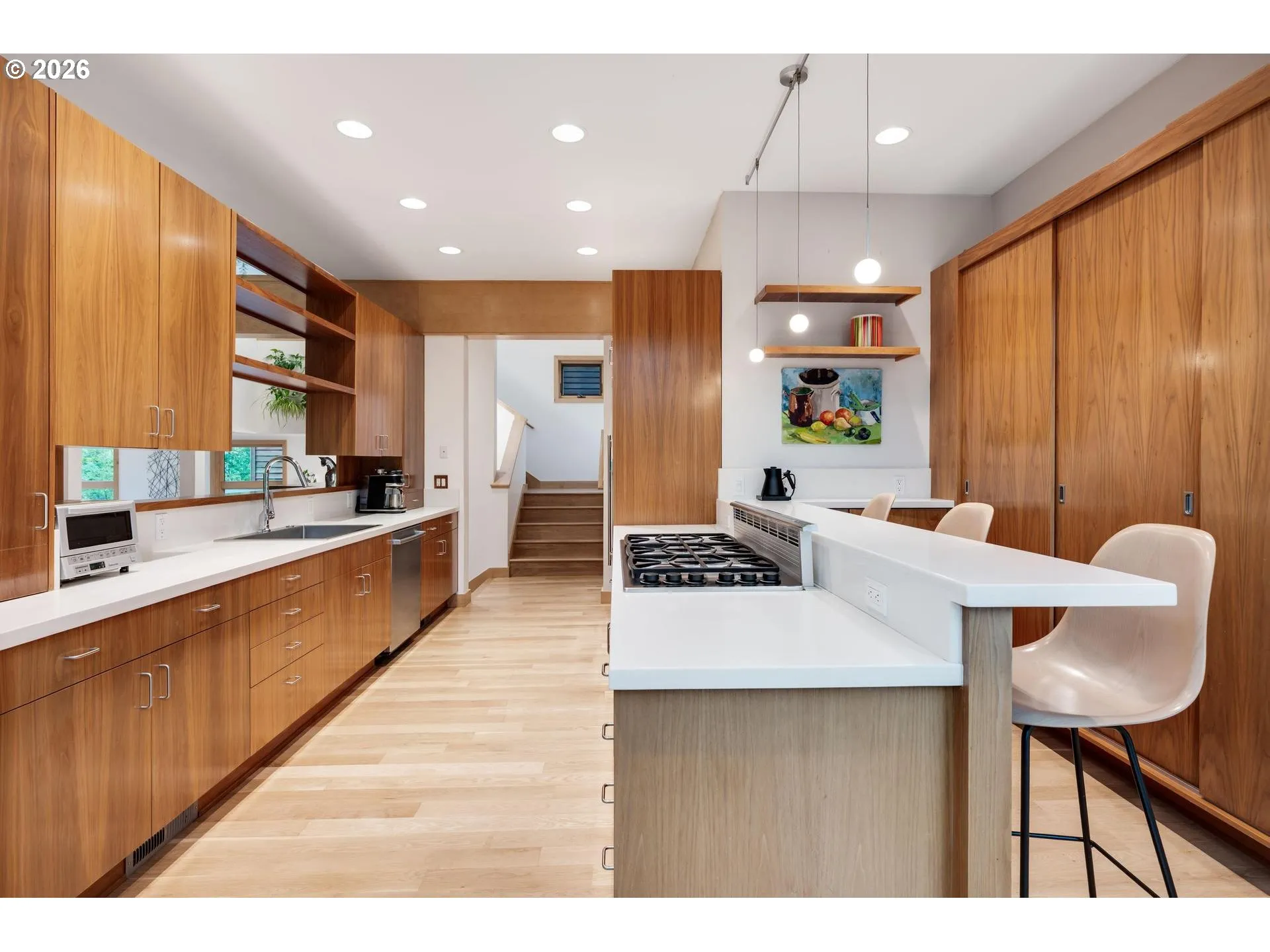 Kitchen-Eating Area
