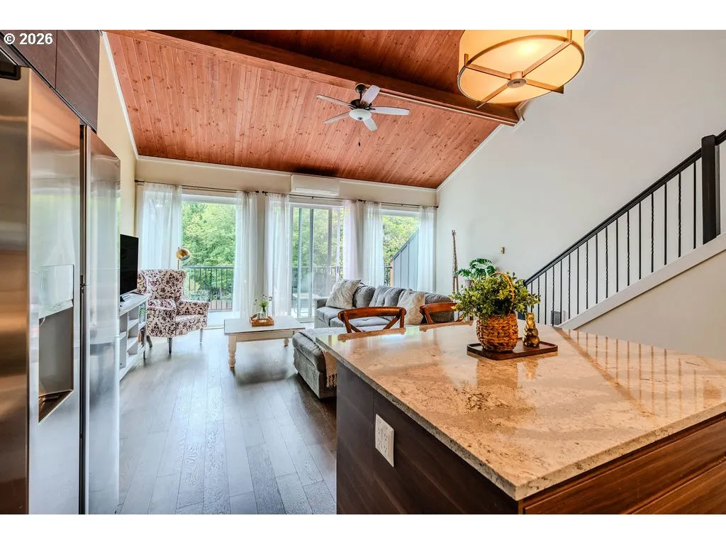 Kitchen/Living Room