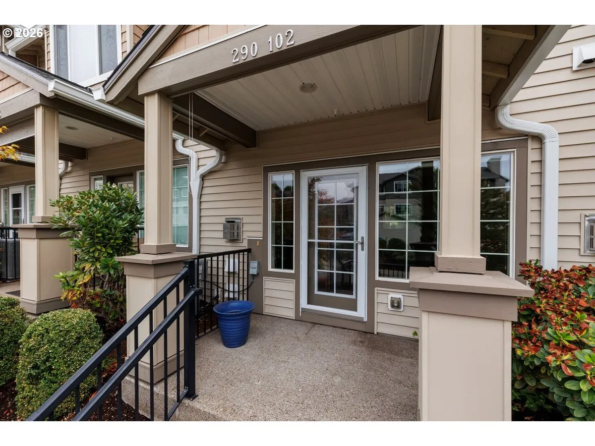 Entrance/Foyer