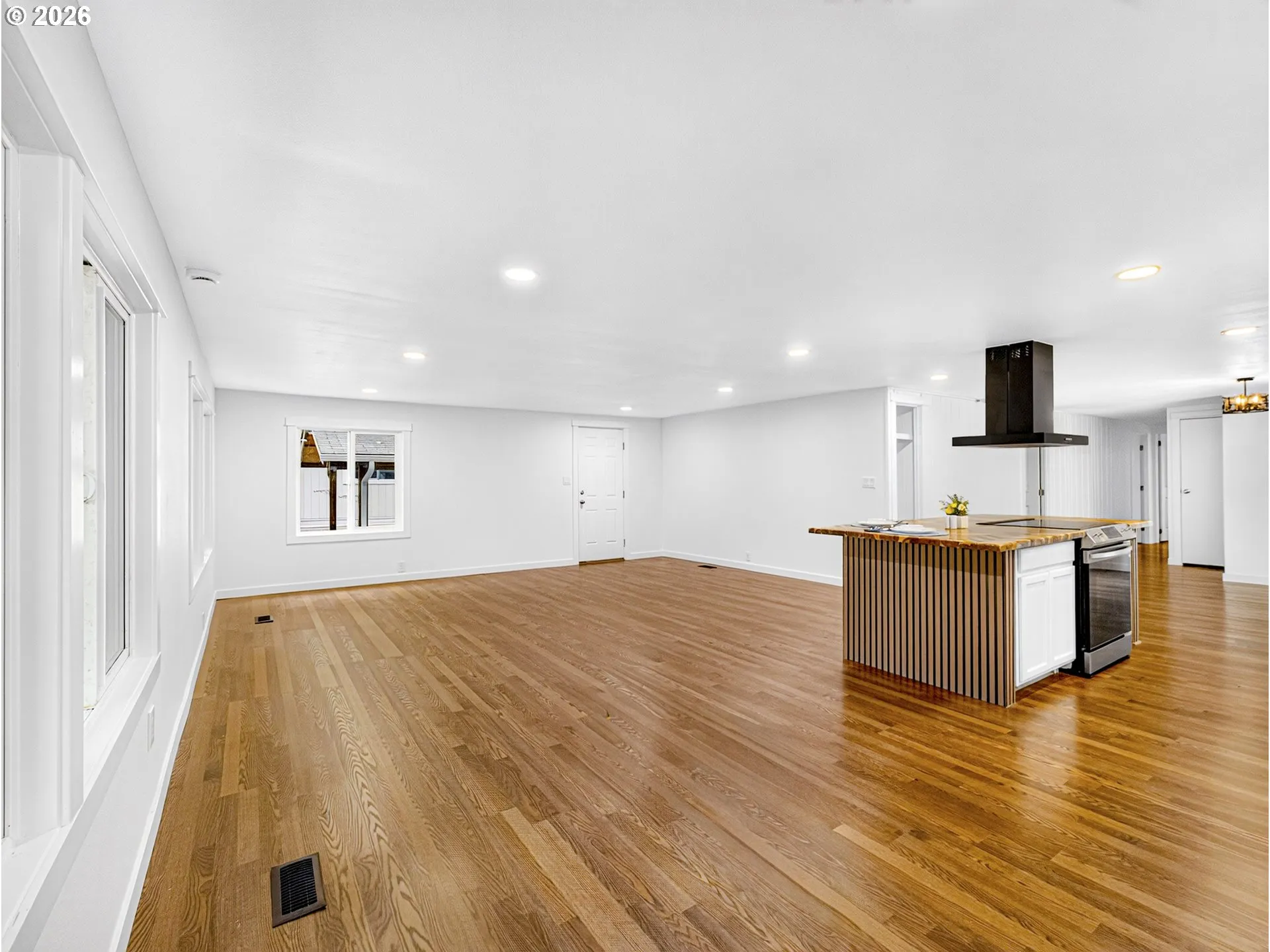 Kitchen/Living Room