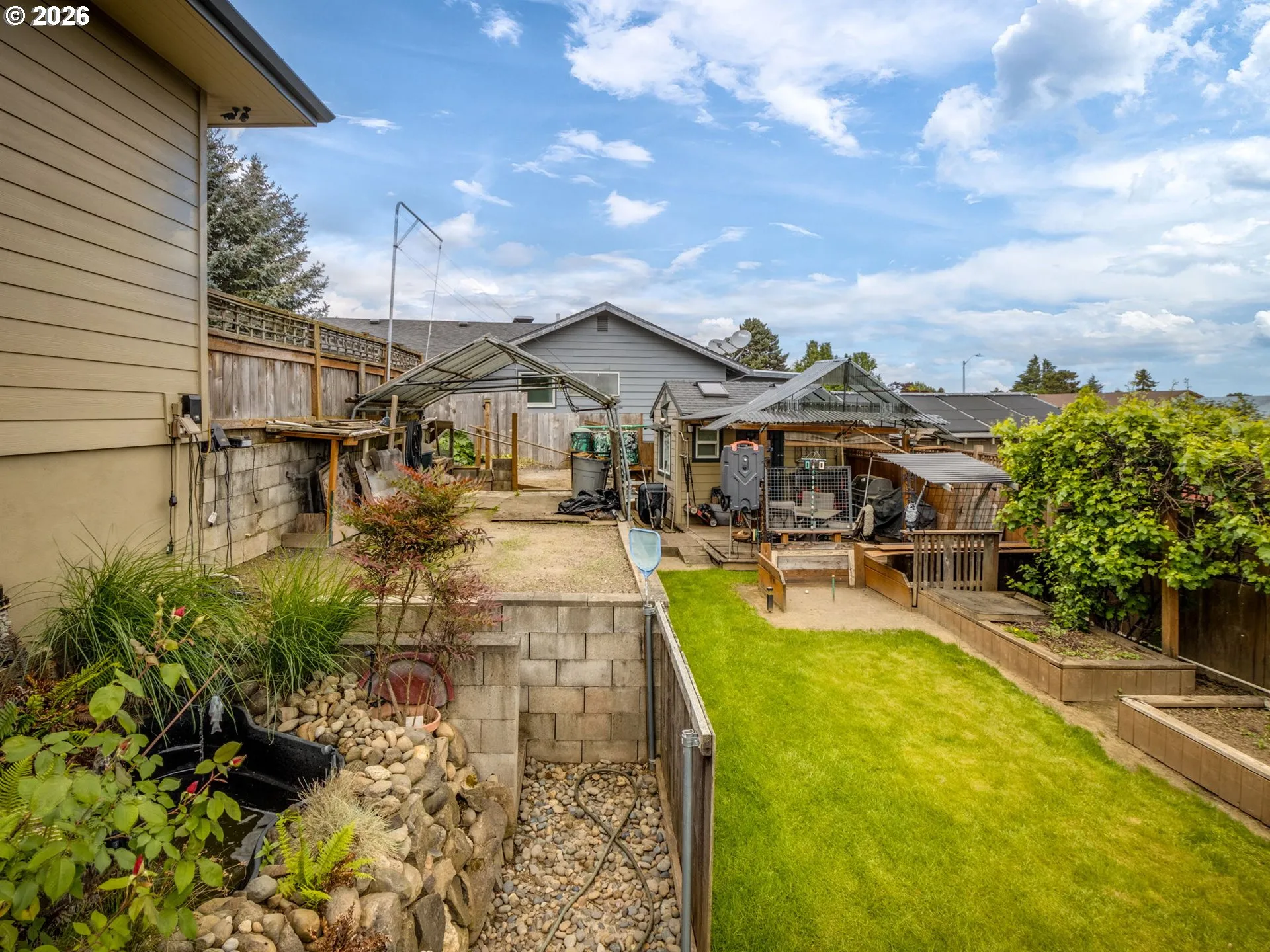 Yard-Back