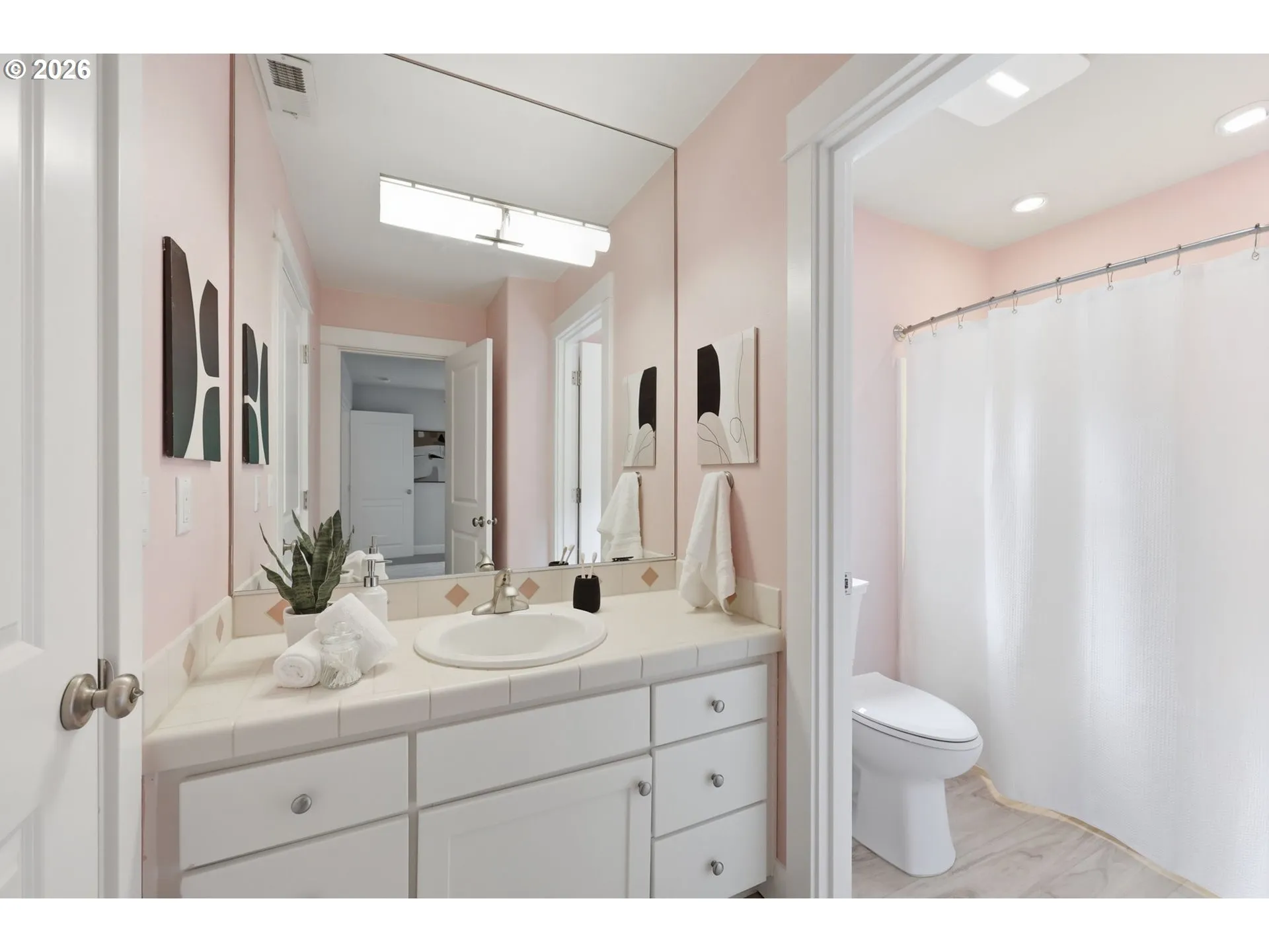 Bathroom-Jack and Jill