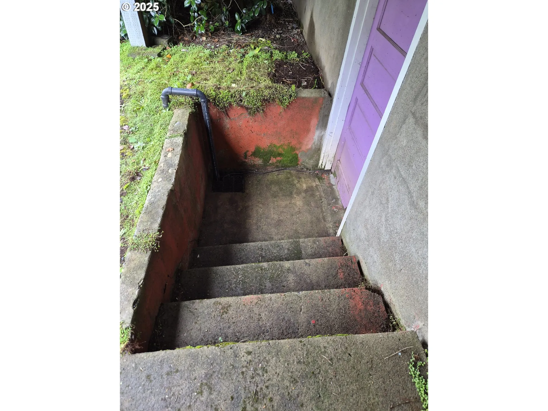 Staircase-To Lower Level