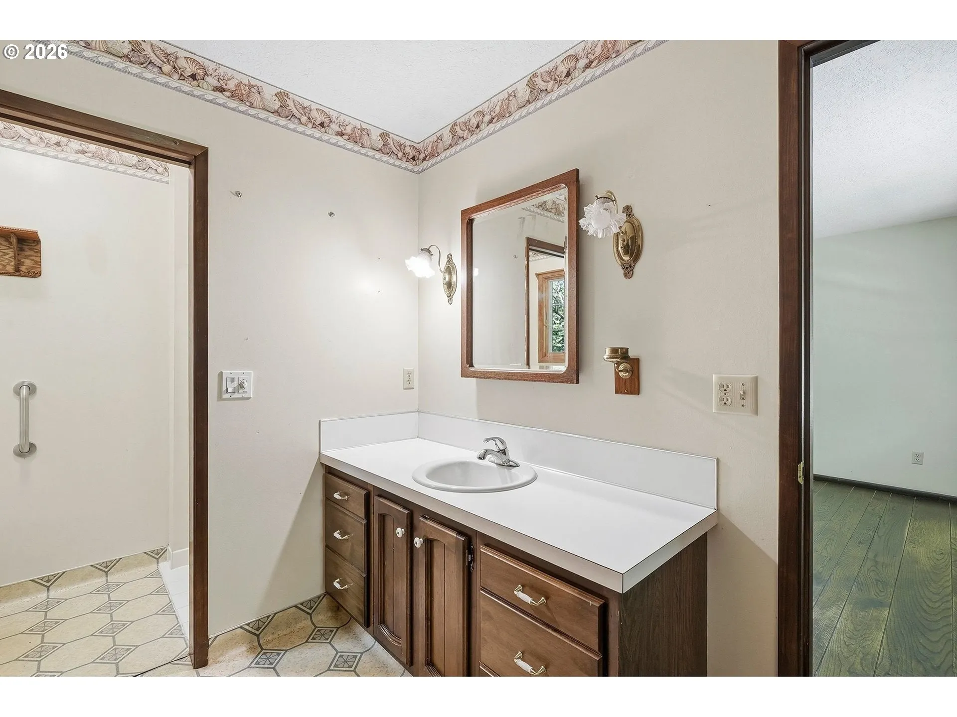 En Suite Bathroom