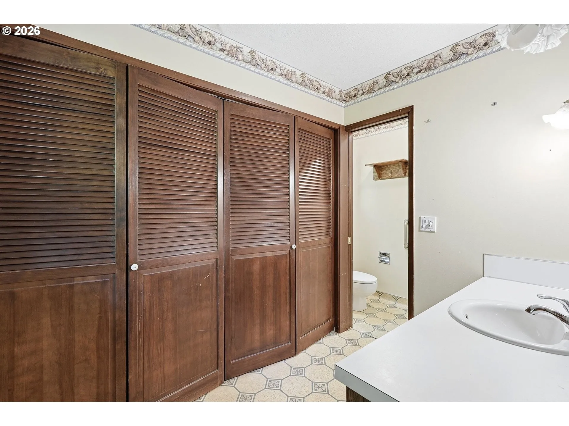 En Suite Bathroom