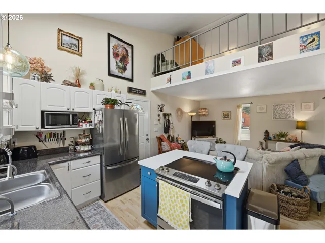 Kitchen/Living Room
