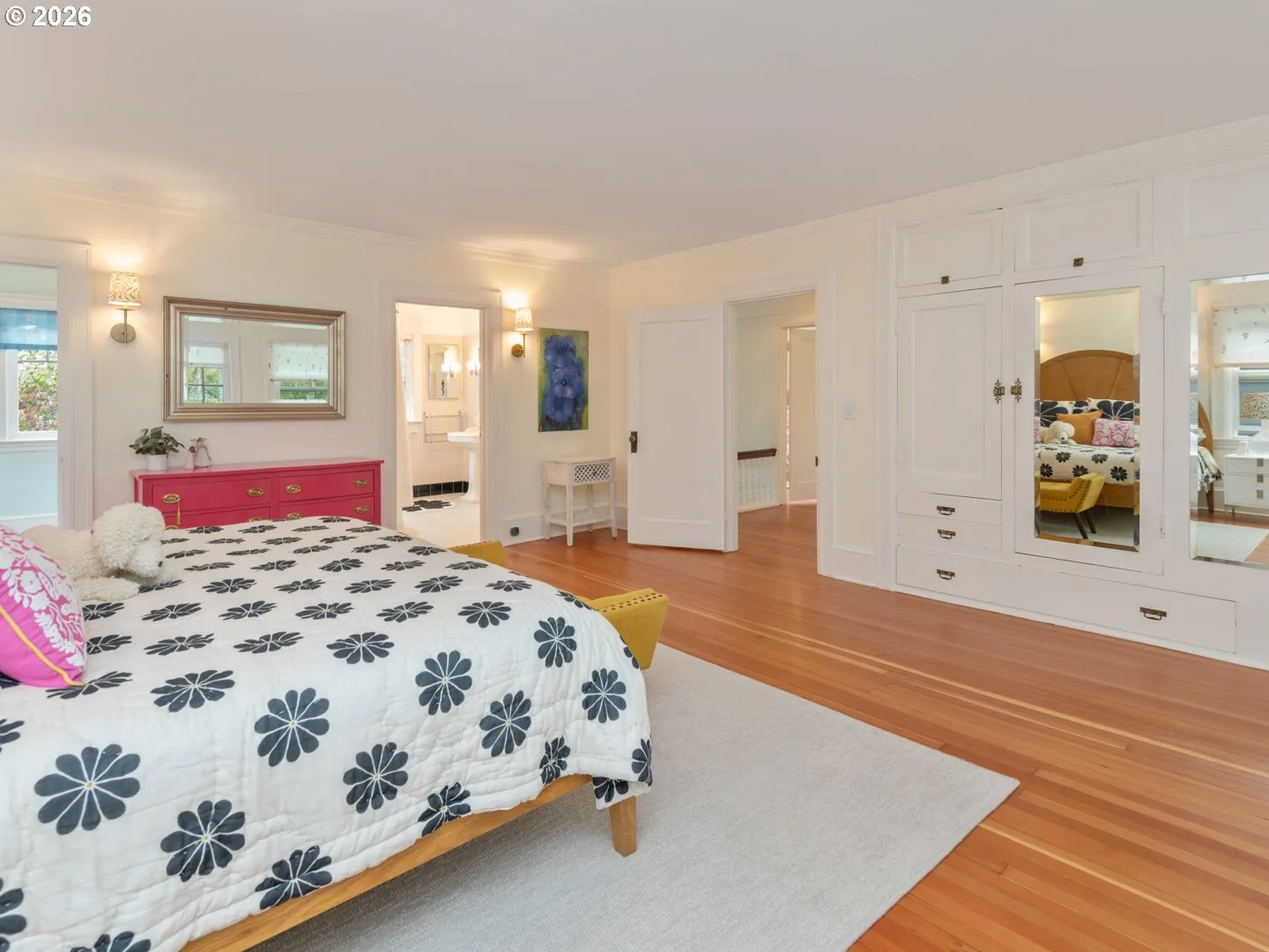 Bedroom, Primary