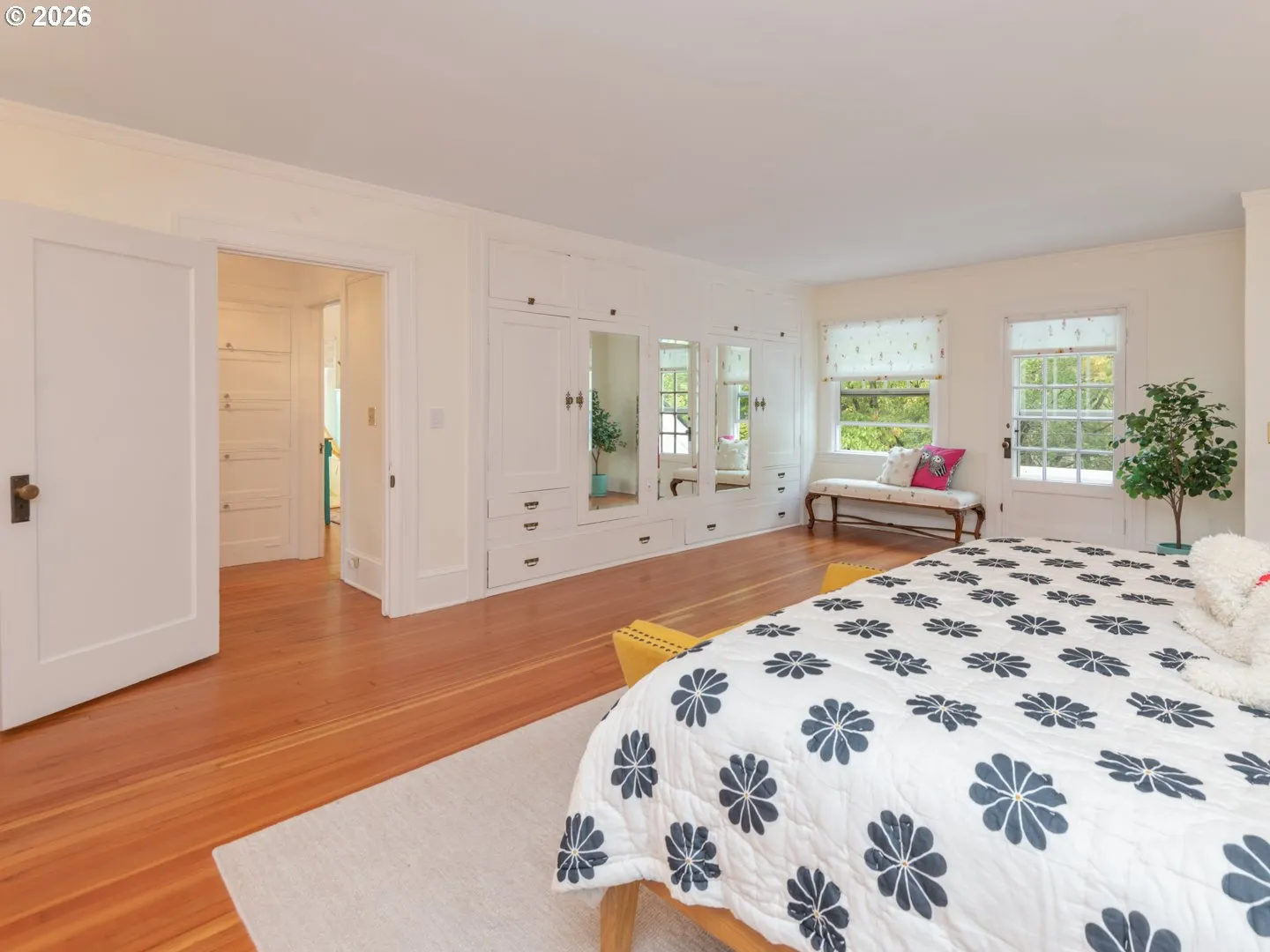 Bedroom, Primary
