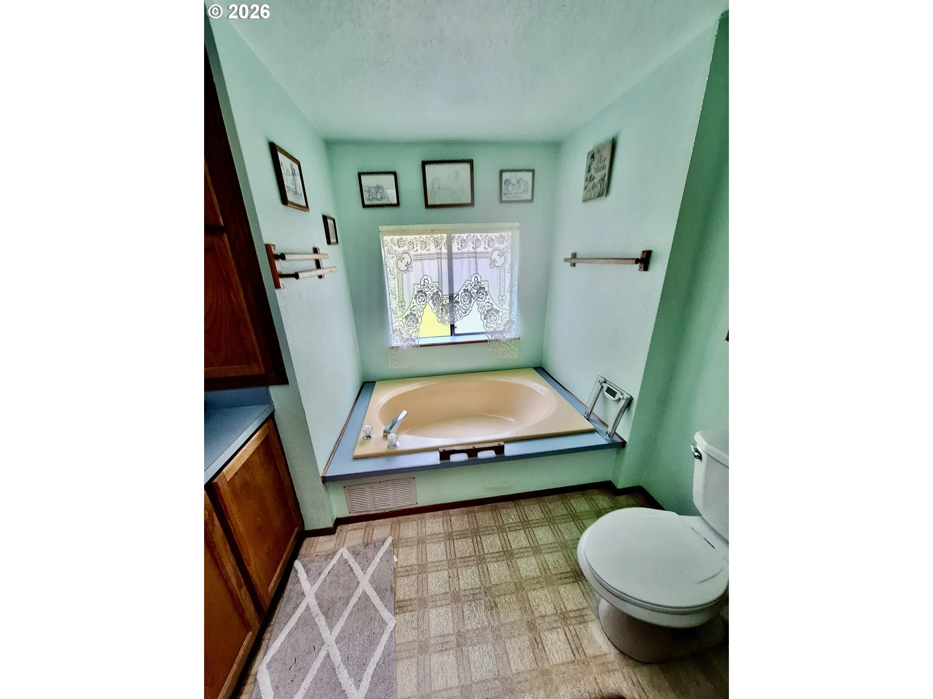 Owner's Suite Bathroom
