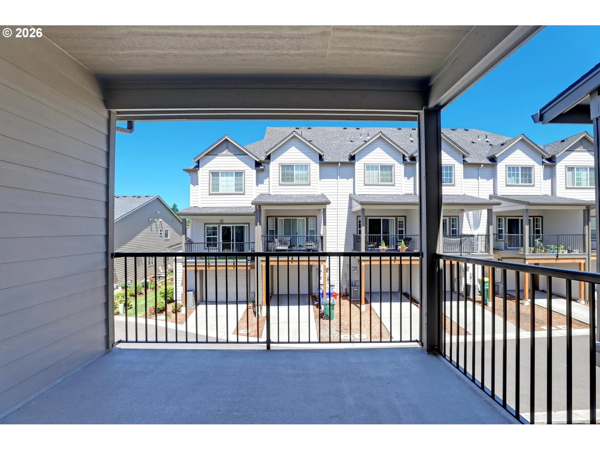 Balcony-Covered