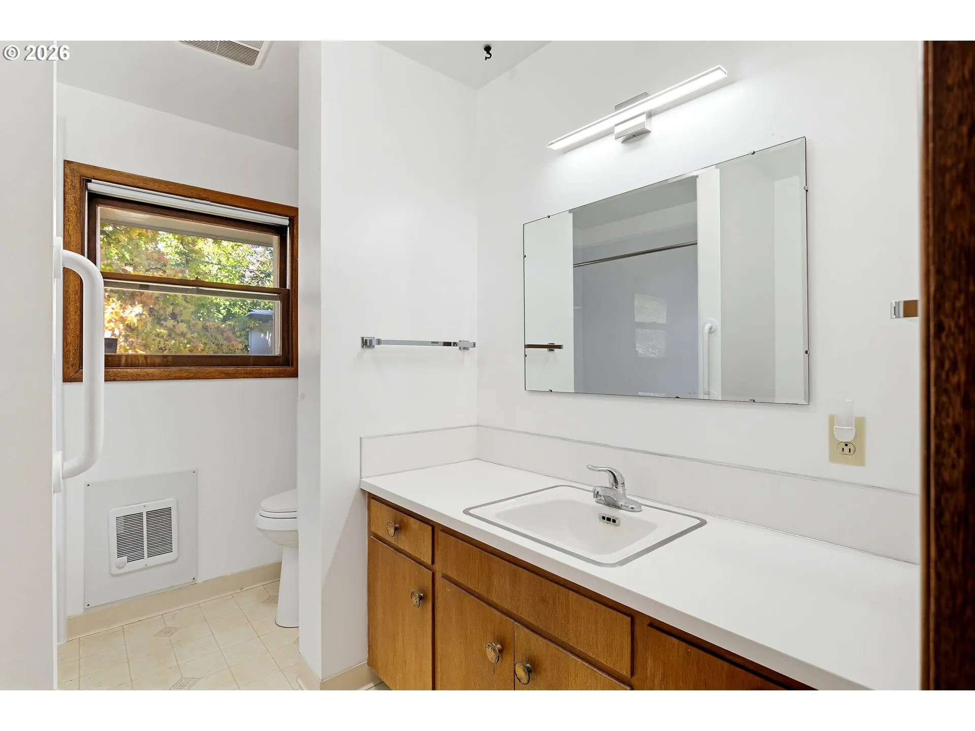 Bathroom-Hall