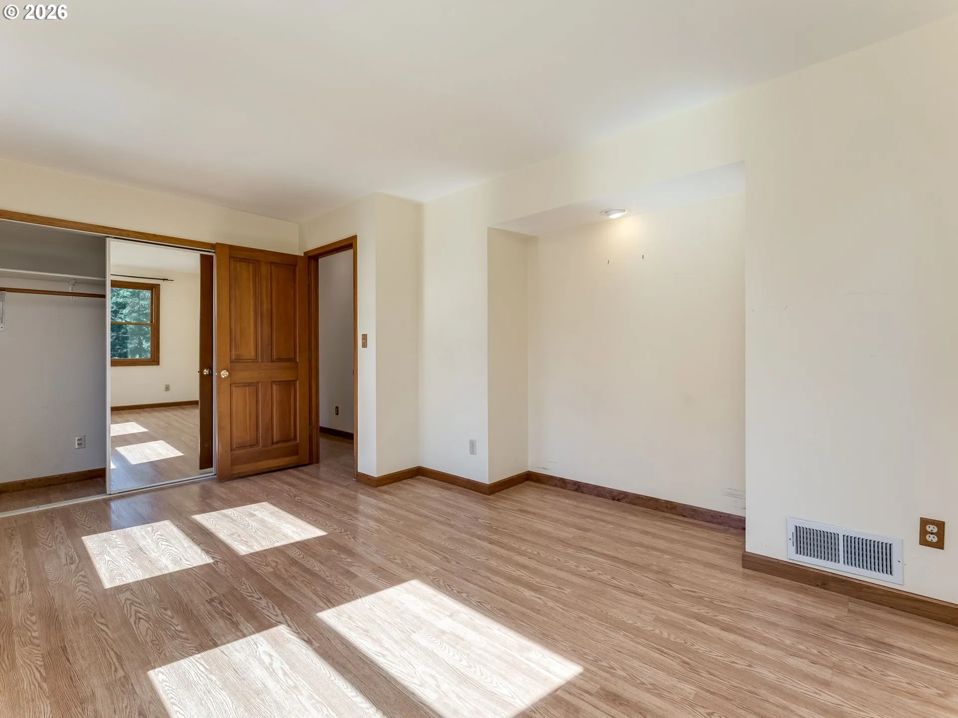 Bedroom-Upper
