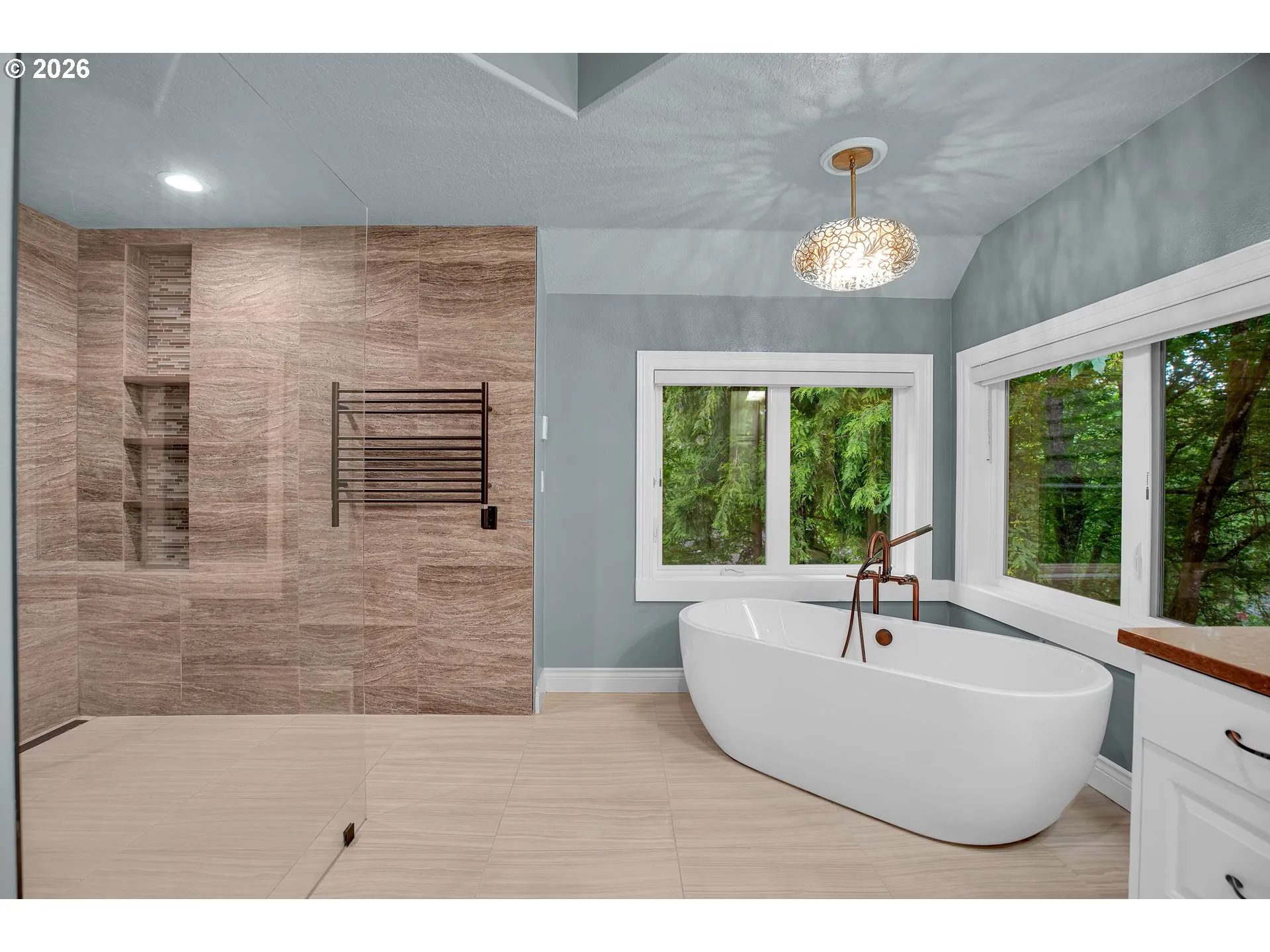Bathroom-Walk in Shower