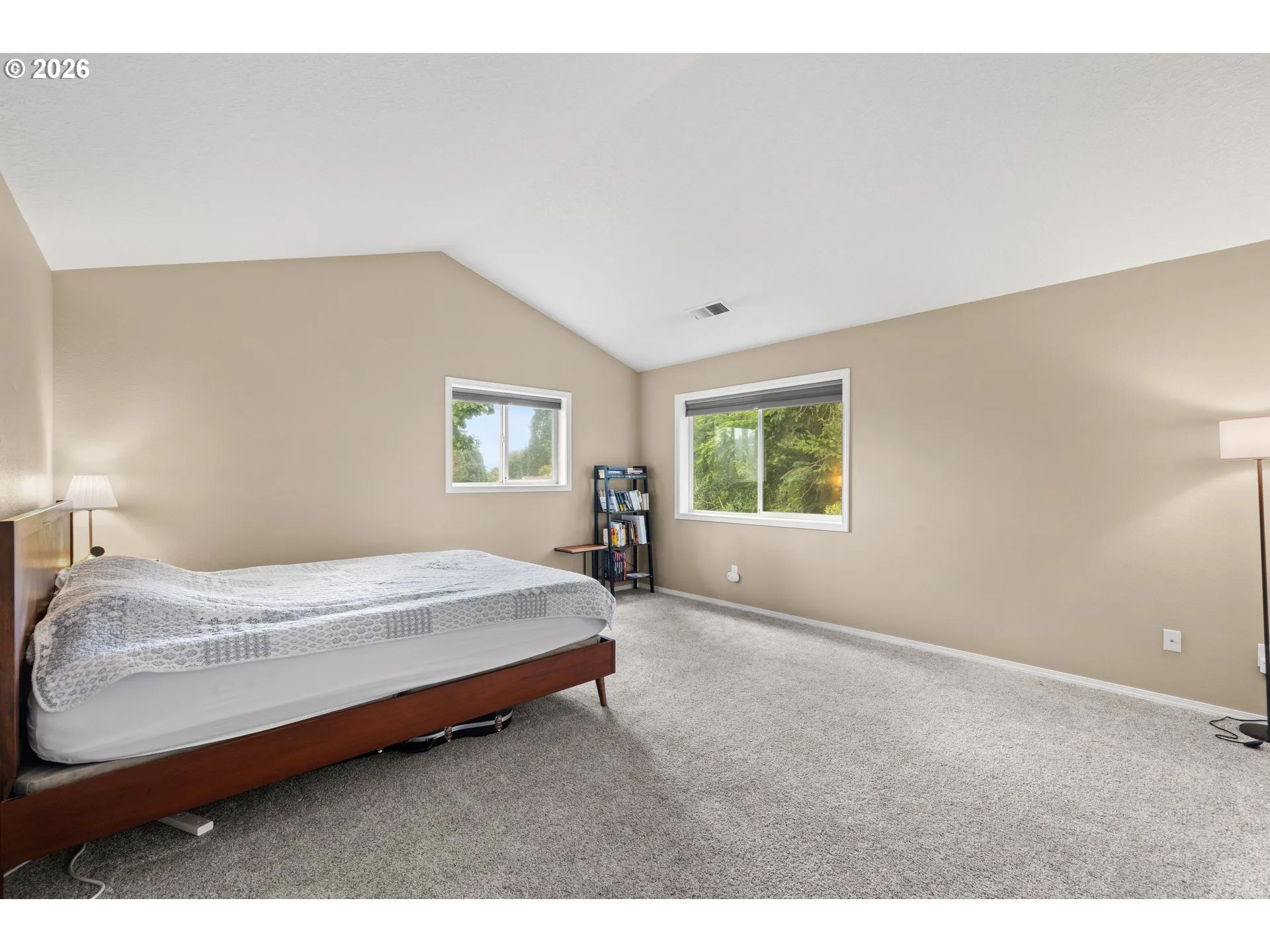 Bedroom, Primary-Vaulted Ceilings
