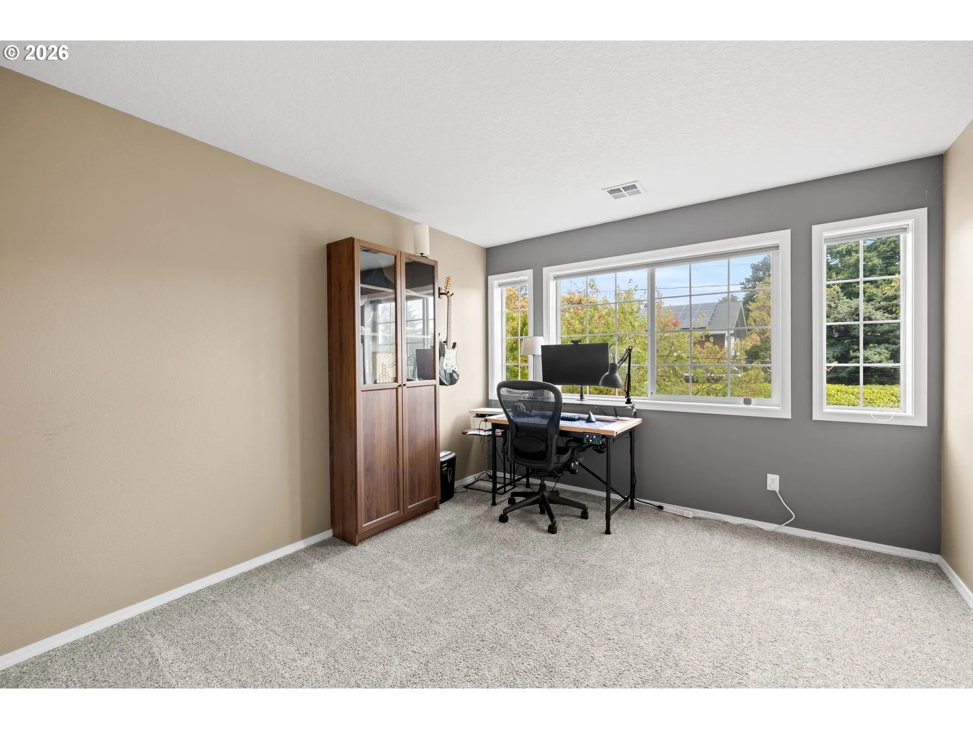 Bedroom-Upper