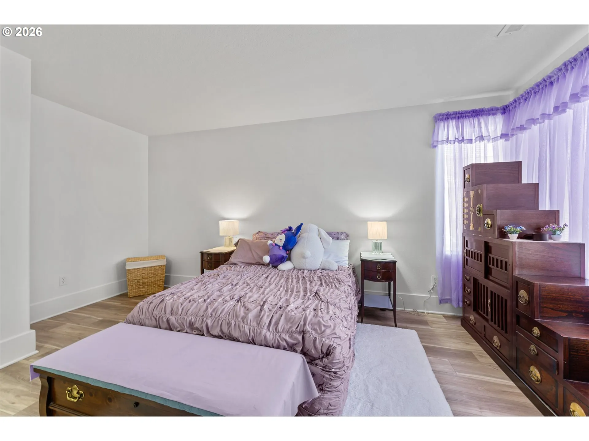 Primary Bedroom-Upper