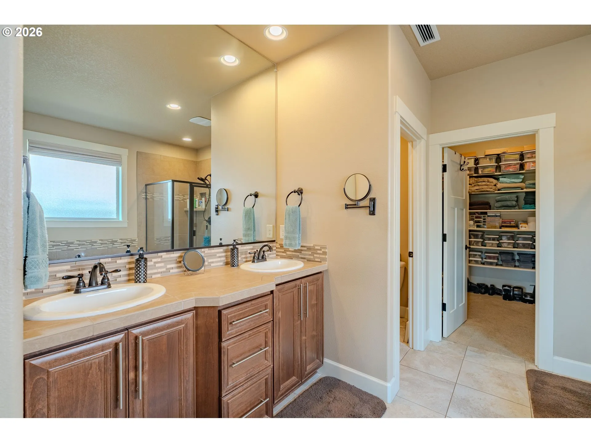 Bathroom, Attached-Double Sinks