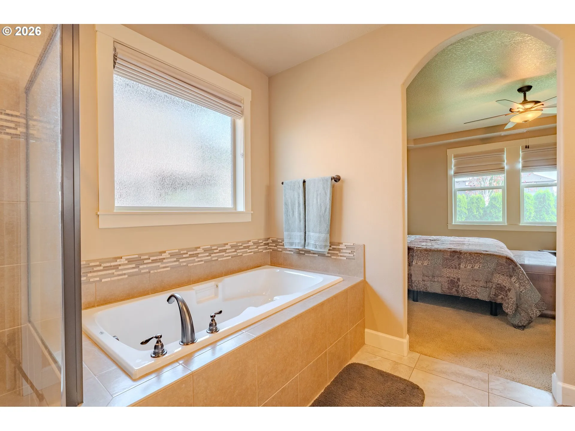 Bathroom, Attached-Garden Tub