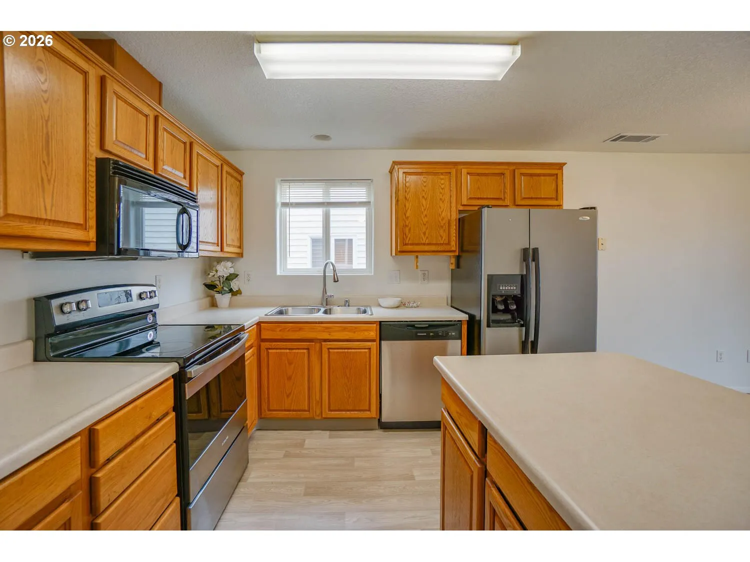 Kitchen-Island