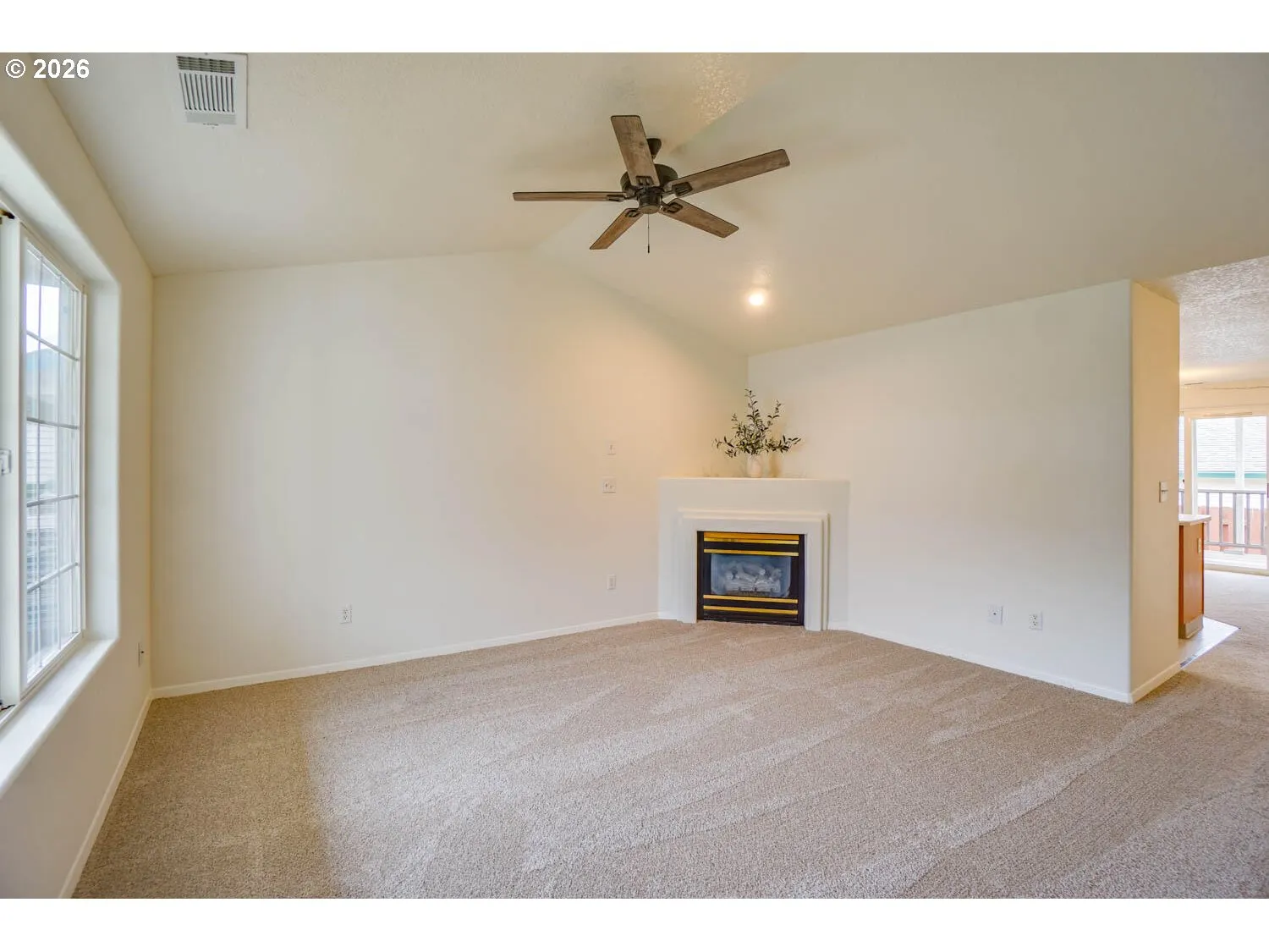 Living Room-Vaulted Ceilings